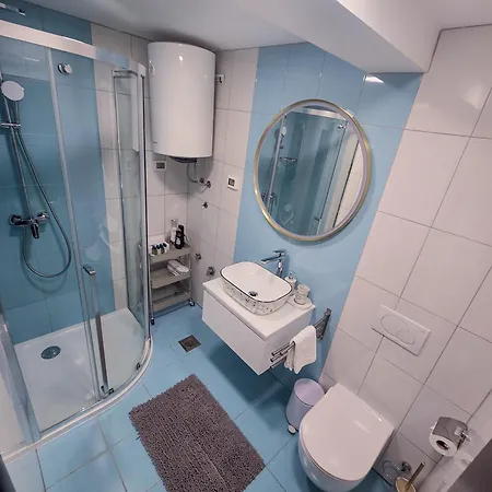 La Riva Sea View Panzió *