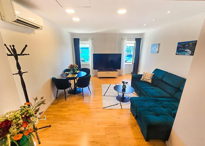 La Riva Sea View Oda ve Kahvaltı *